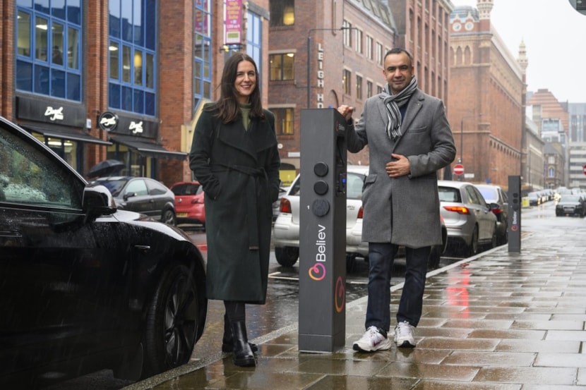 First on-street electric vehicle charge point on St Paul's Street supporting Leeds economy transition to net zero transport